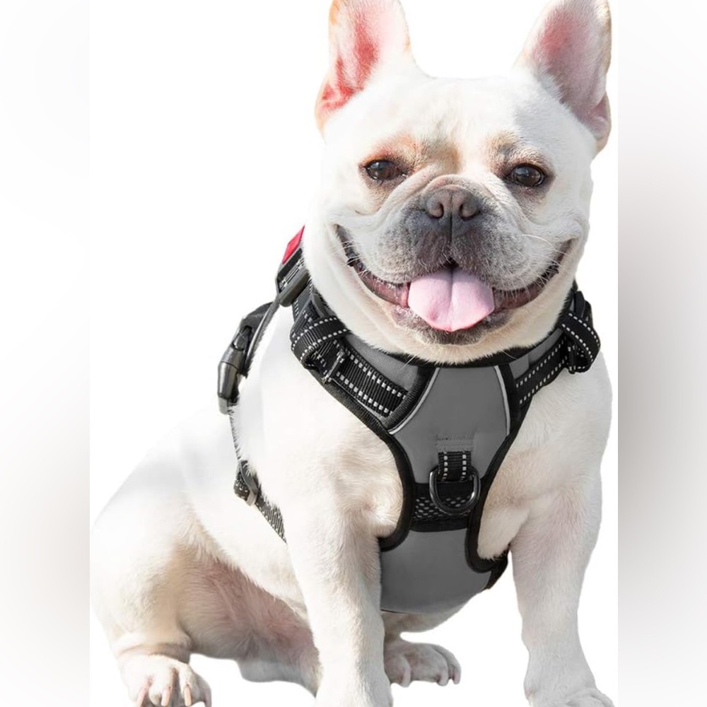 Phoepet black & silver dog harness with reflective strips, size M, NWOT.